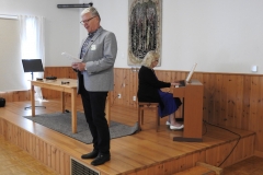 Heikki_Leino_esilaulajana
